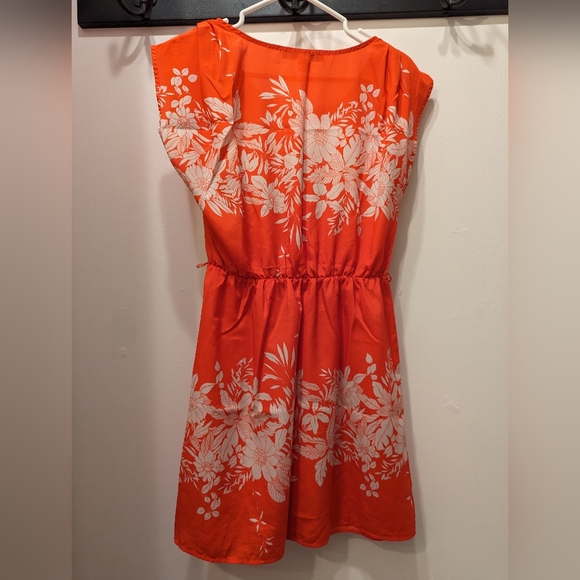 Summer dress - Picture 2 of 3